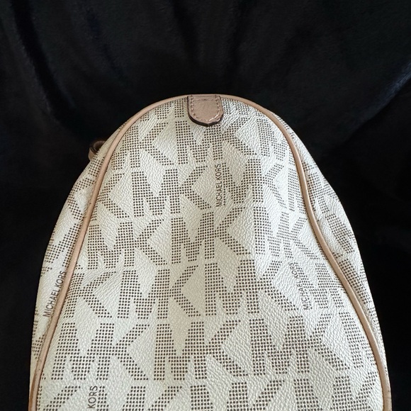 Michael Kors Large Double Handle Satchel, Monogram, Wristlet & Dust Bag Included - Picture 6 of 12